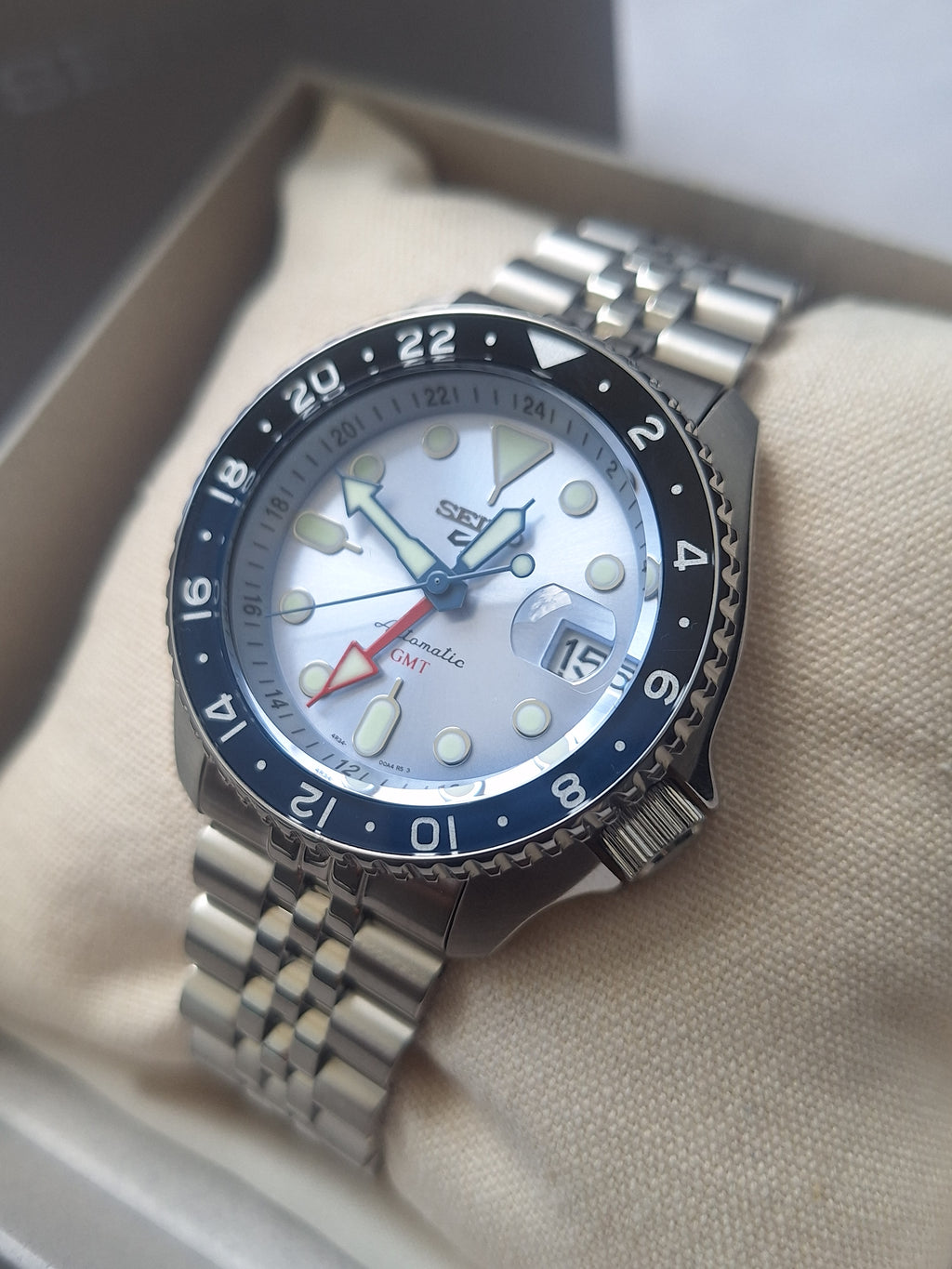 Seiko 5 Sports GMT SSK019K1 Limited Edition