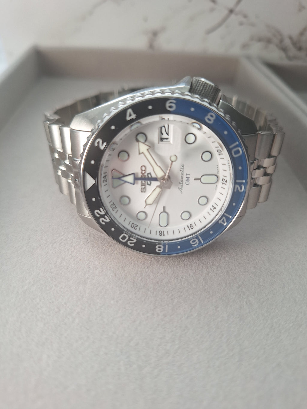Seiko 5 Sports GMT SSK033K1